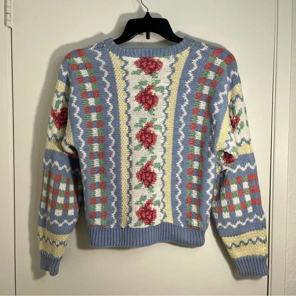 All Week Long Blue & Cream Floral Womens Sweater Sz Medium Cardigan Grandma Core - Picture 6 of 10